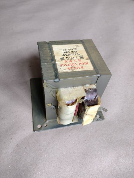 Трансформатор к микроволновке KH-808EMR б / у , трансформатор для микроволновки , для микроволно печи 12240 фото